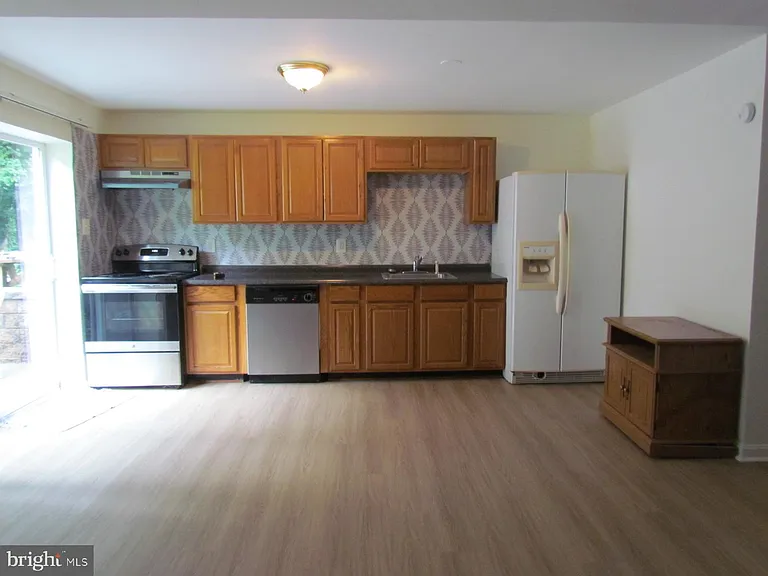 1478 Apple Ct — Photo 6