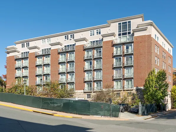 428 Monroe Ln APT 301, Charlottesville, VA 22903