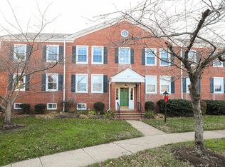 3082 S Woodrow St #2, Arlington, VA 22206