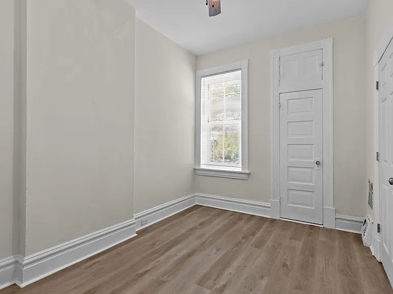 2924 Pennsylvania Ave — Photo 13