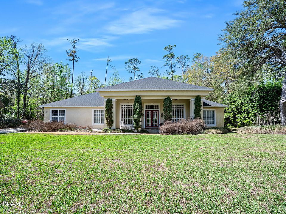1st image of 6 Broadwater Dr