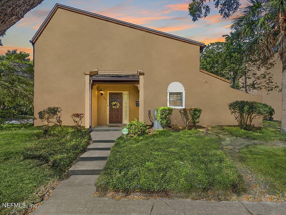 1st image of 327 GREENCASTLE Road #54