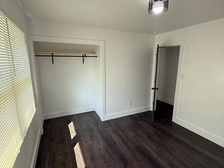 135 Grandview Ave — Photo 17