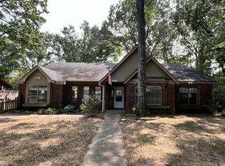 1905 Millwood Dr, Conway, AR 72032
