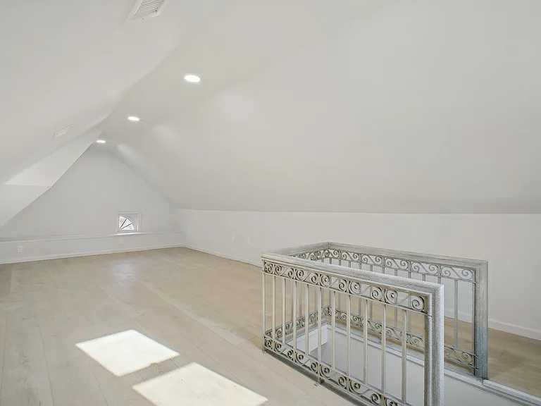 344 Marlboro Rd — Photo 18