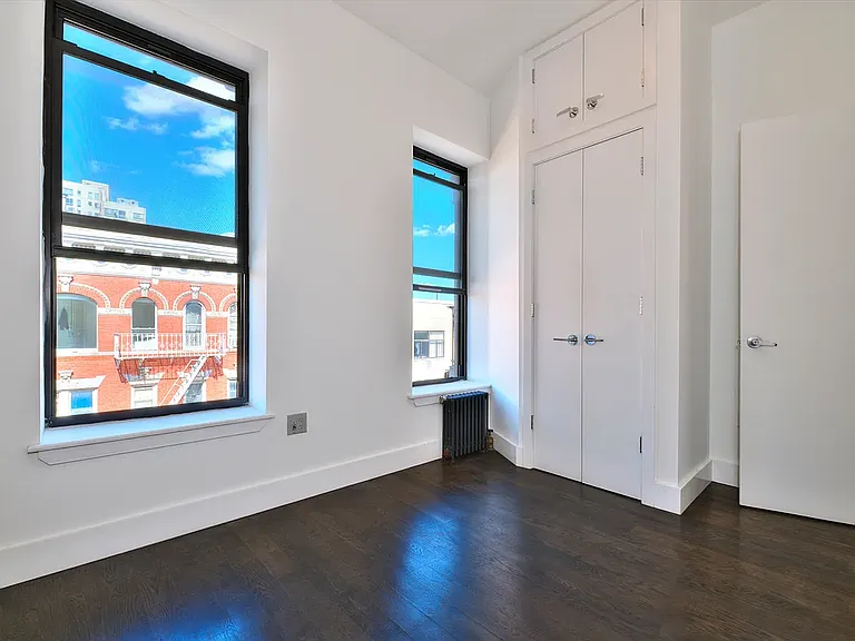 303 Broome St #9 — Photo 4