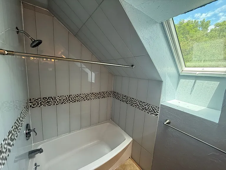 44 Salem Pl #3 — Photo 10