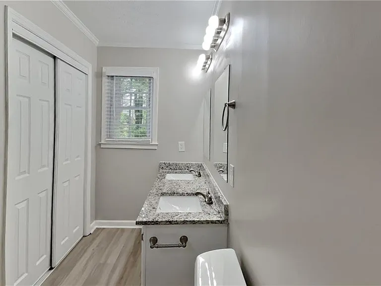 1746 Charrington Way — Photo 8