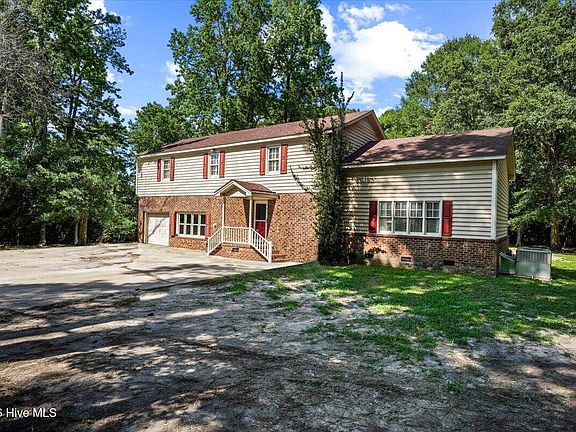 4th image of 4606 Country Club Drive N
