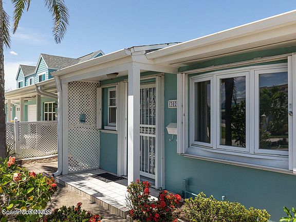 2nd image of 302 Emerald Pl E