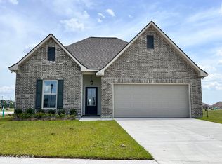 136 Ridley Ln, Youngsville, LA 70592