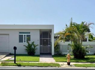 E4 Calle Madre Perla, Dorado, PR 00646