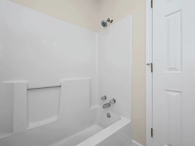 5918 King Charles Ct — Photo 28