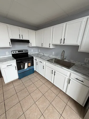 205 Plum St Photo 1
