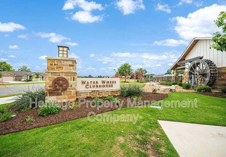 14636 Cregg Mill Dr — Photo 33
