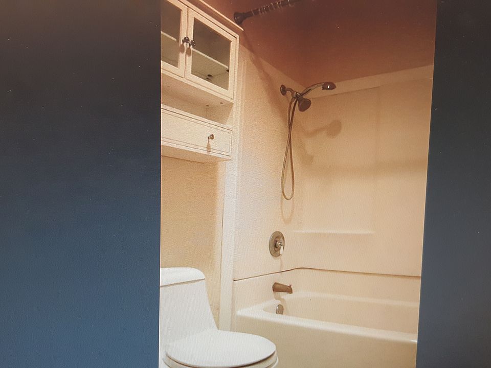 2nd image of 1073 Tekman Dr
