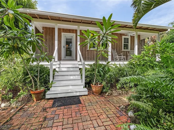 13647 Robert Rd, Bokeelia, FL 33922