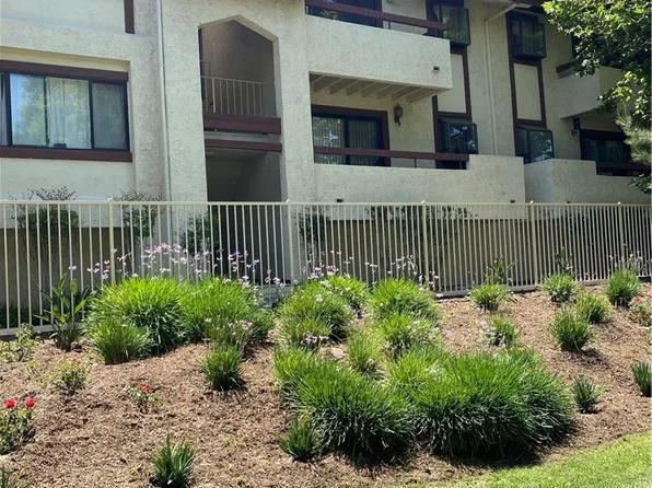 27979 Sarabande Ln Unit 250, Santa Clarita, CA 91387