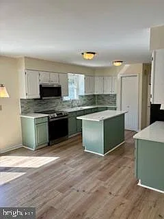 3 bed, 2.0 bath, 1560 sqft, $2,800 — Photo 3