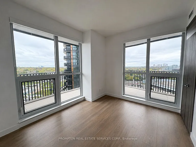 18 Esther Shiner Blvd #1105 — Photo 3