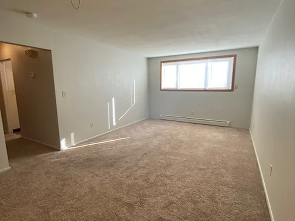 505 28th Ave N #2, Fargo, ND 58102