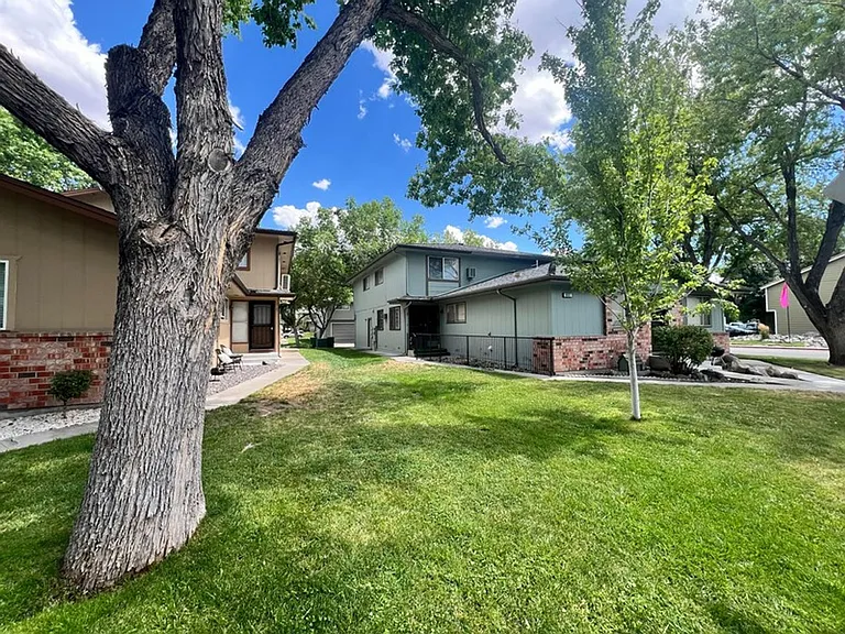602 Pine Meadows Dr #3 — Photo 1
