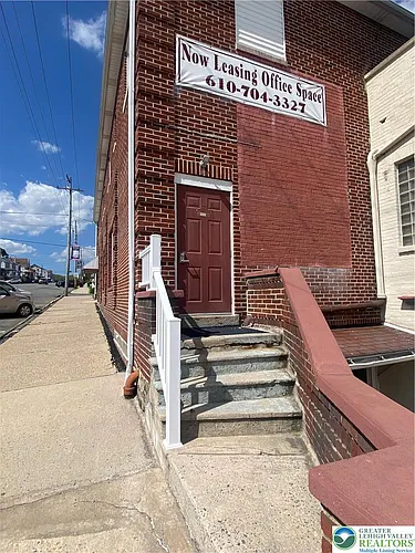 146 North St Photo 1