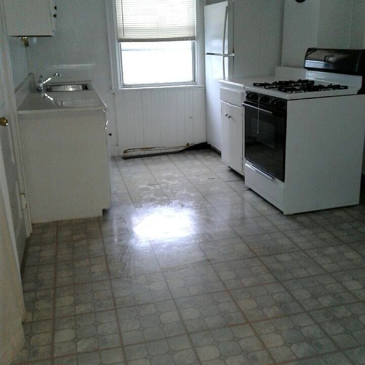 1st image of 754 Elmwood Ave #1