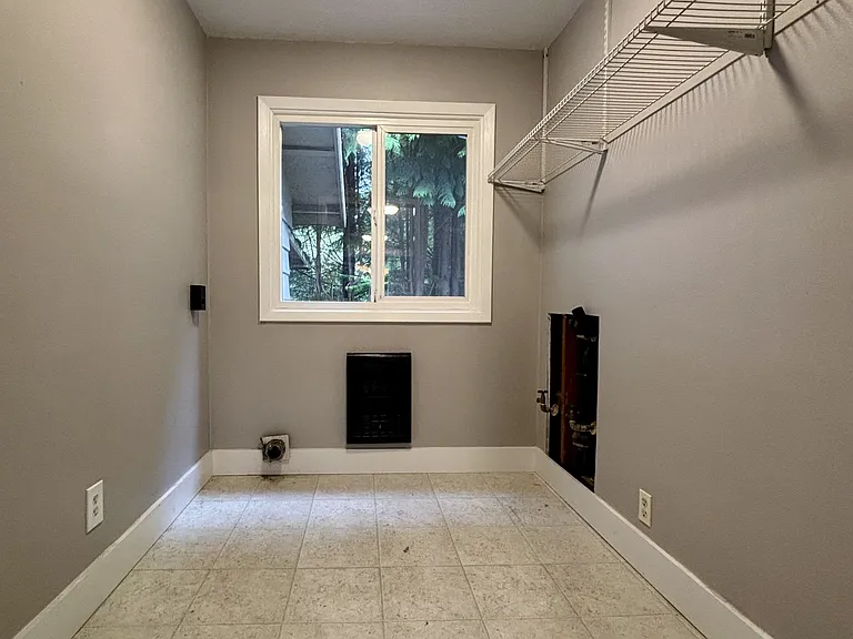 605 N Adams St — Photo 10
