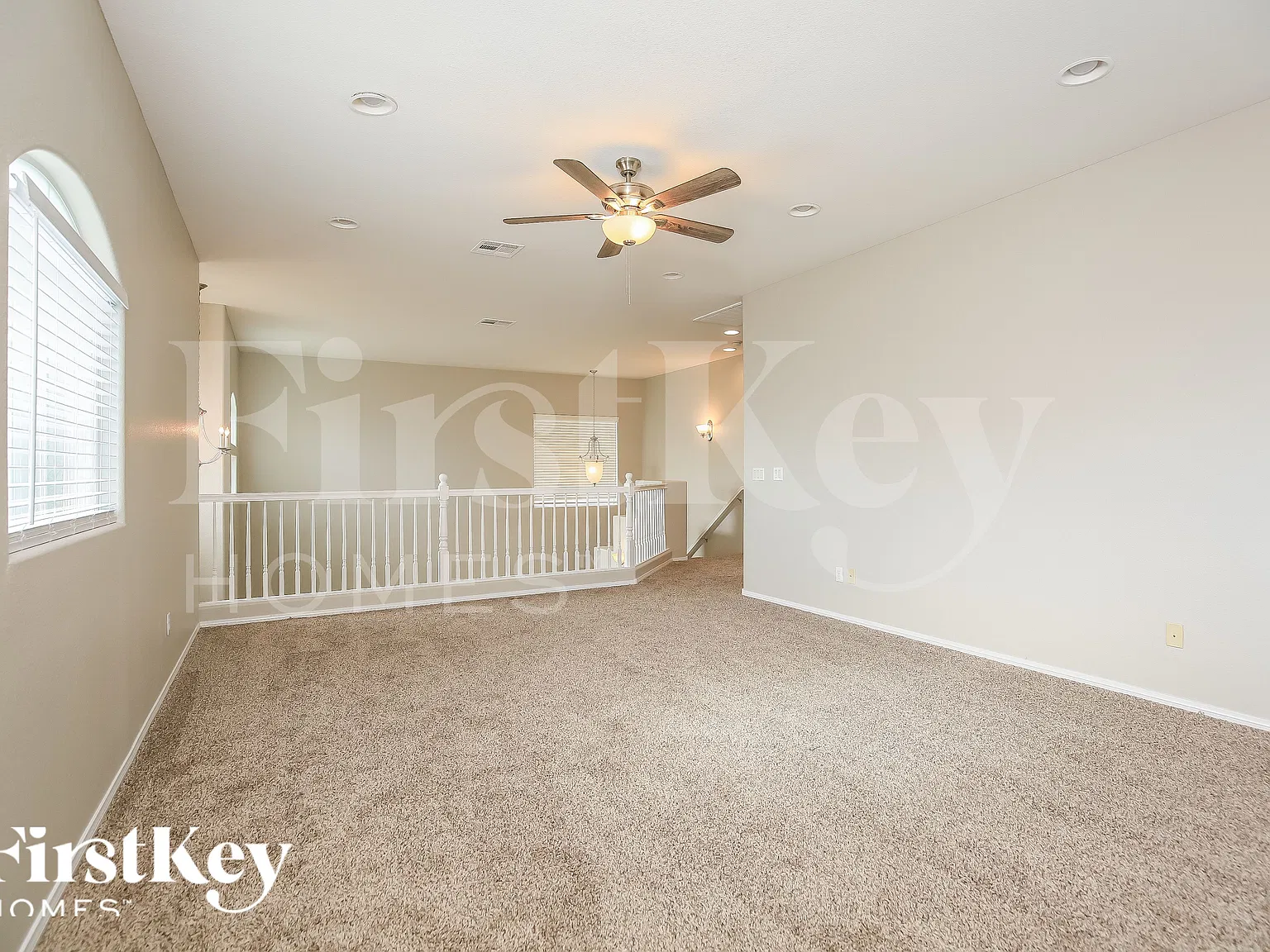 3 bed, 2.5 bath, 2382 sqft, $2,660 — Photo 3