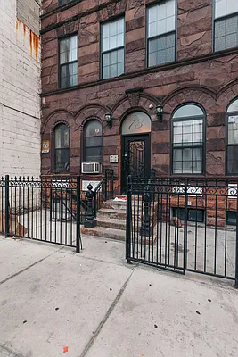 Rented by Nooklyn NYC LLC | media 10