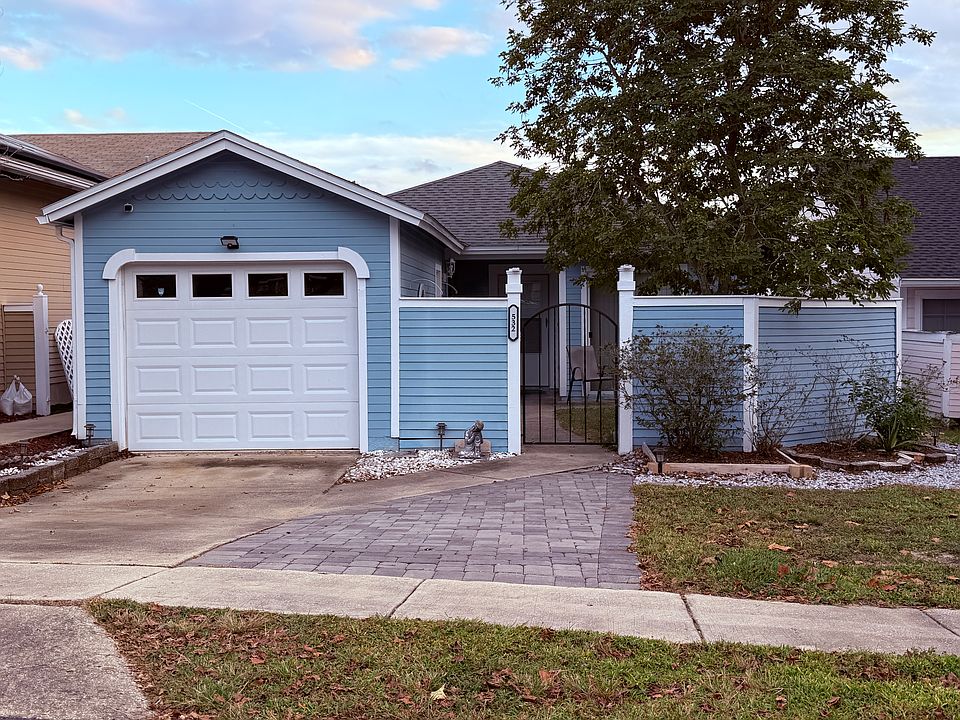 Great curb appeal!