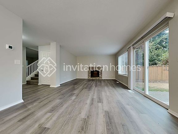 5th image of 7104 Bronington Dr SW