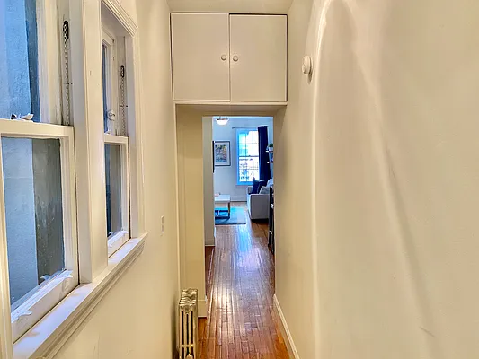 Rented by Compass | media 22