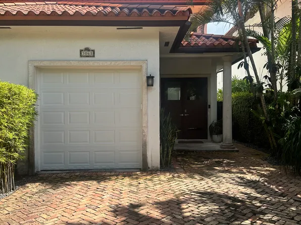3068 Shipping Ave, Coconut Grove, FL 33133