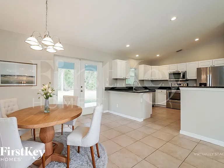 12246 Gulfstream Blvd — Photo 6