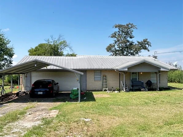 11041 S Fm 410, Deport, TX 75435