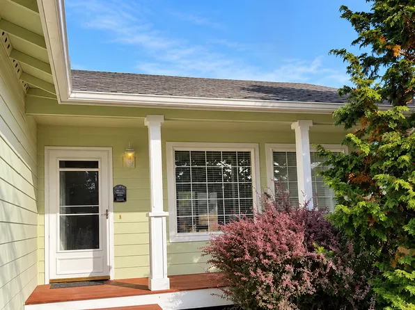 668 Aletha Ln, Bellingham, WA 98226