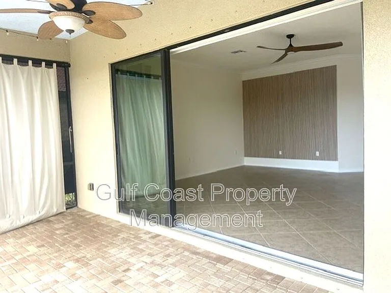 10485 Crooked Creek Dr — Photo 15