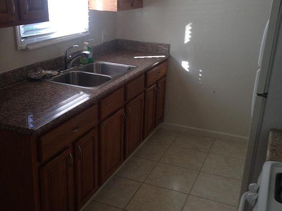 Kitchen sink and counter area