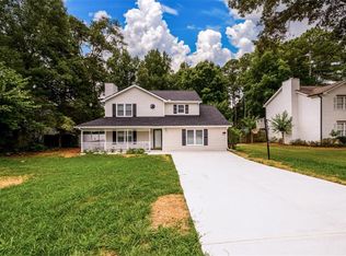 3596 Winterberry Ln, Snellville, GA