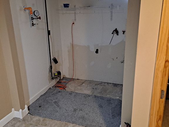 2nd image of 2409 33rd St