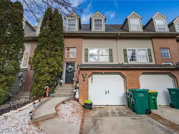 1571 Pinewind Dr, Alburtis, PA 18011