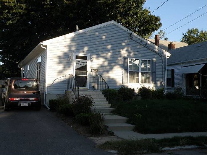 2nd image of 69 Hazael St