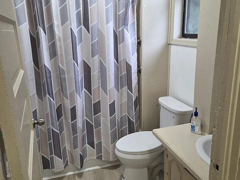 211 Snyder Ave — Photo 16