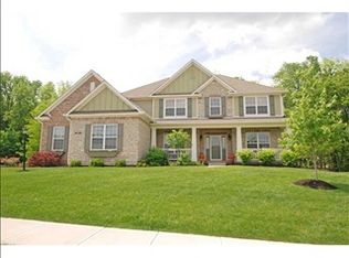 6879 W Thornebush Dr, McCordsville, IN 46055