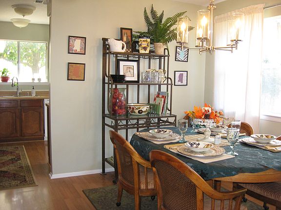 Natural light throughout