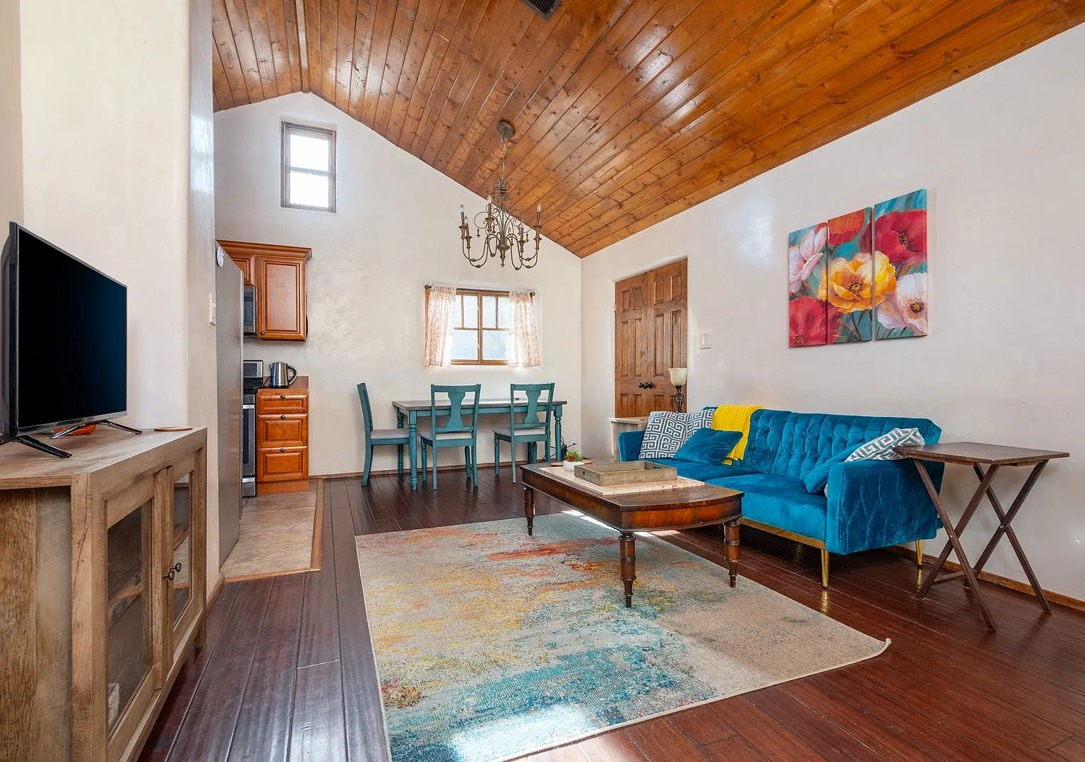 Long Term Vacation Rental Available Now — Photo 3