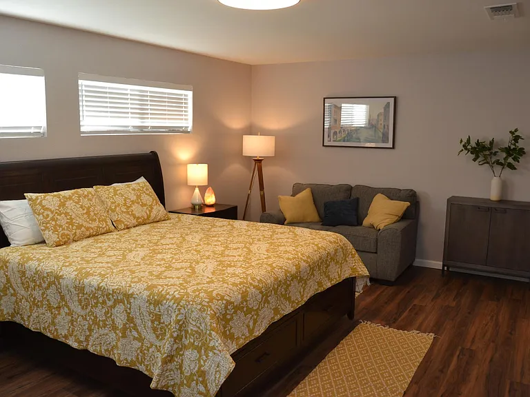 409 N Lea Ave — Photo 5