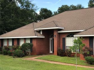 1709 Hunters Ridge Dr W, Mobile, AL 36695